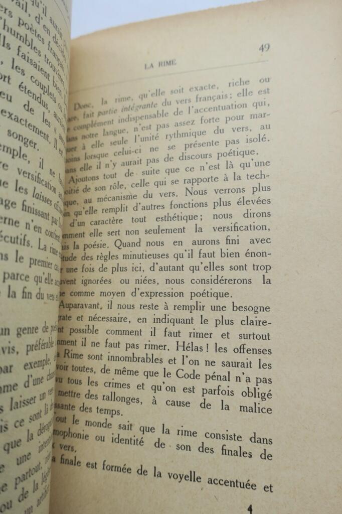 Französische Verskunst: Versifikation und Poetik