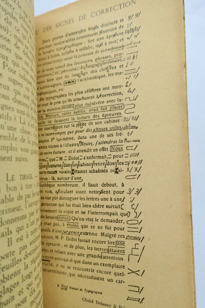 Französische Verskunst: Versifikation und Poetik