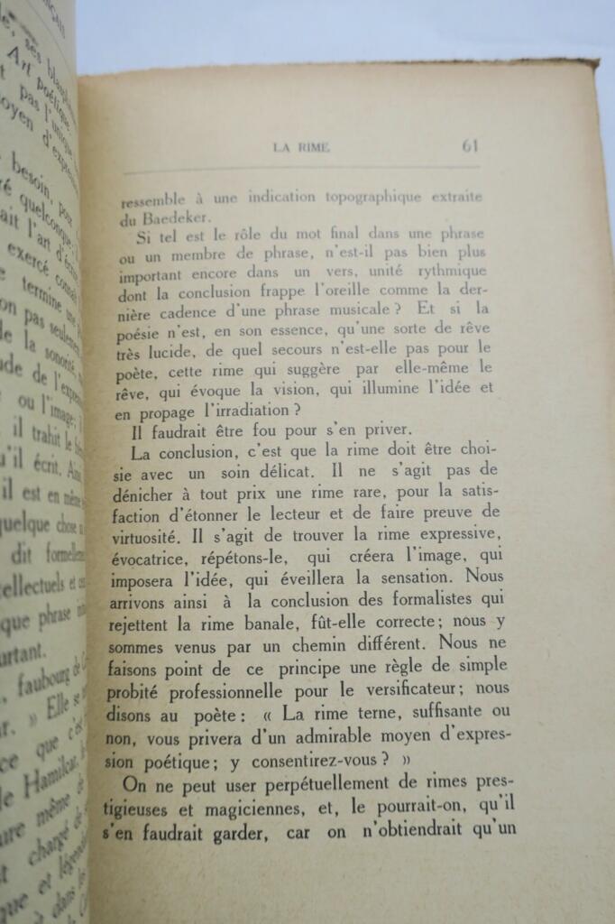 Französische Verskunst: Versifikation und Poetik
