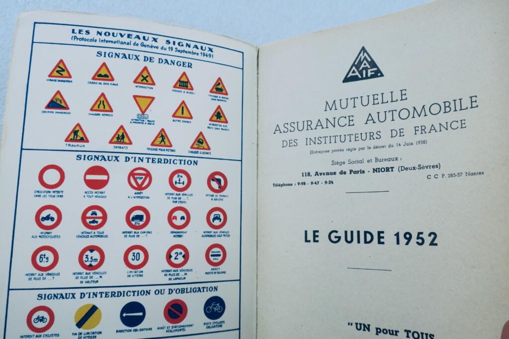 Tourist Guide to Lower Languedoc and Provence 1952