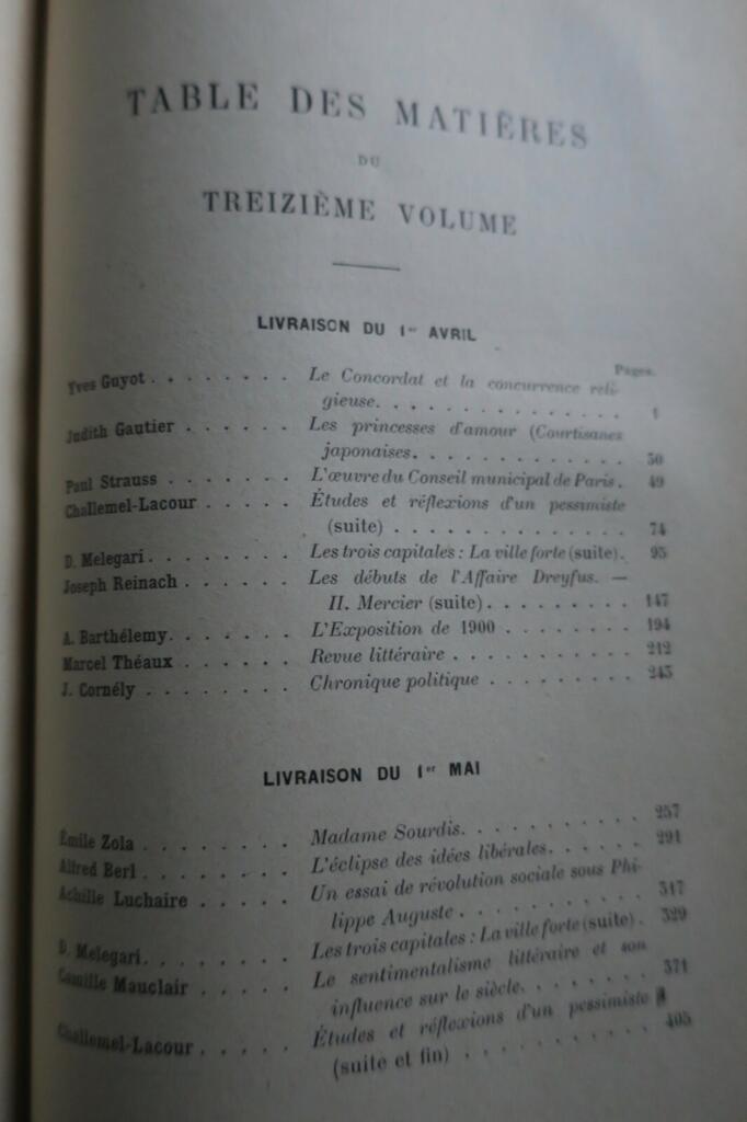 1900年パリの雑誌二巻