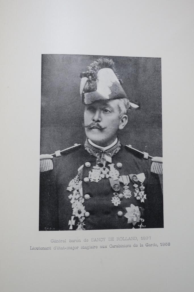 Golden Book of the Carabiniers with rare illustrations