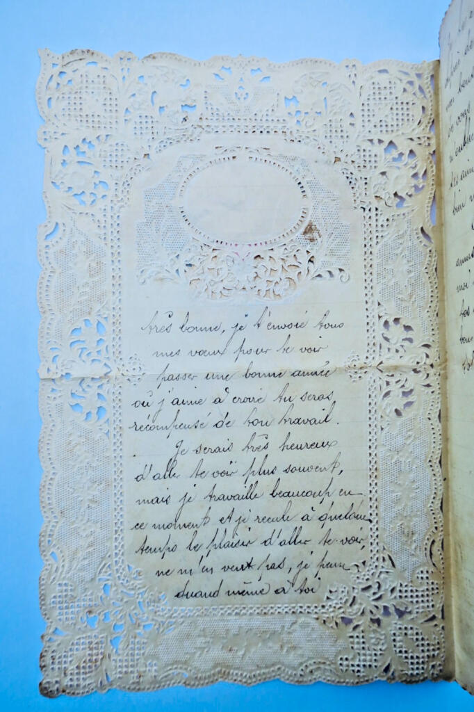Lettre jolie lettre richement ouvragée & gaufrée en marge BELLE EPOQUE Nouvel An
