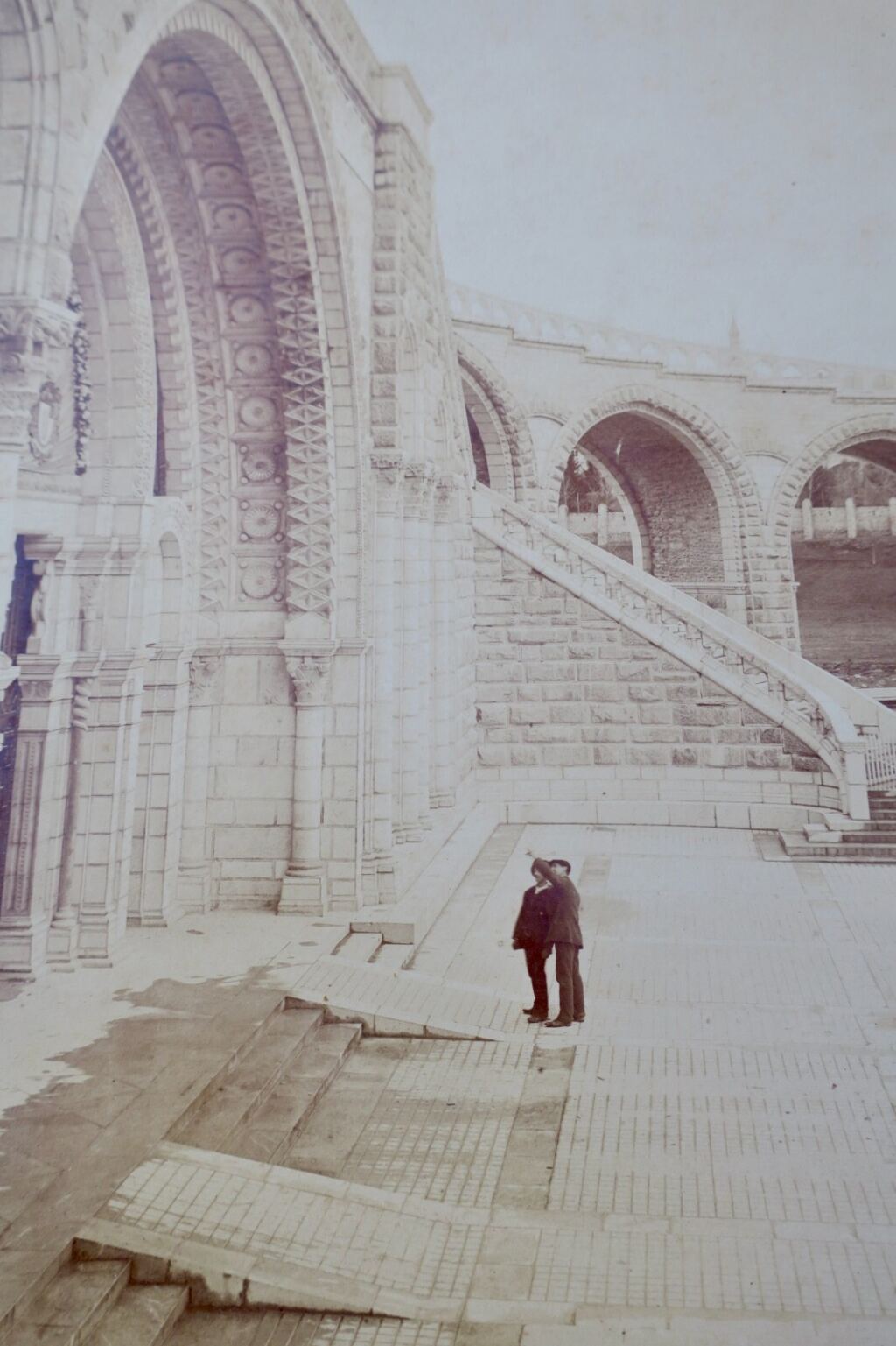 露德城 1890年左右 建筑献堂