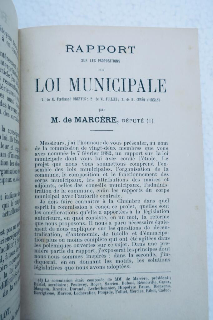 Französisches Kommunalrecht von 1884 kommentiert