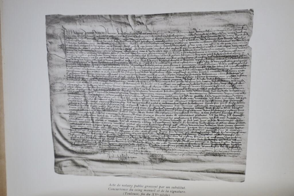 Diplomatische Handbücher mit paläographischen Tafeln