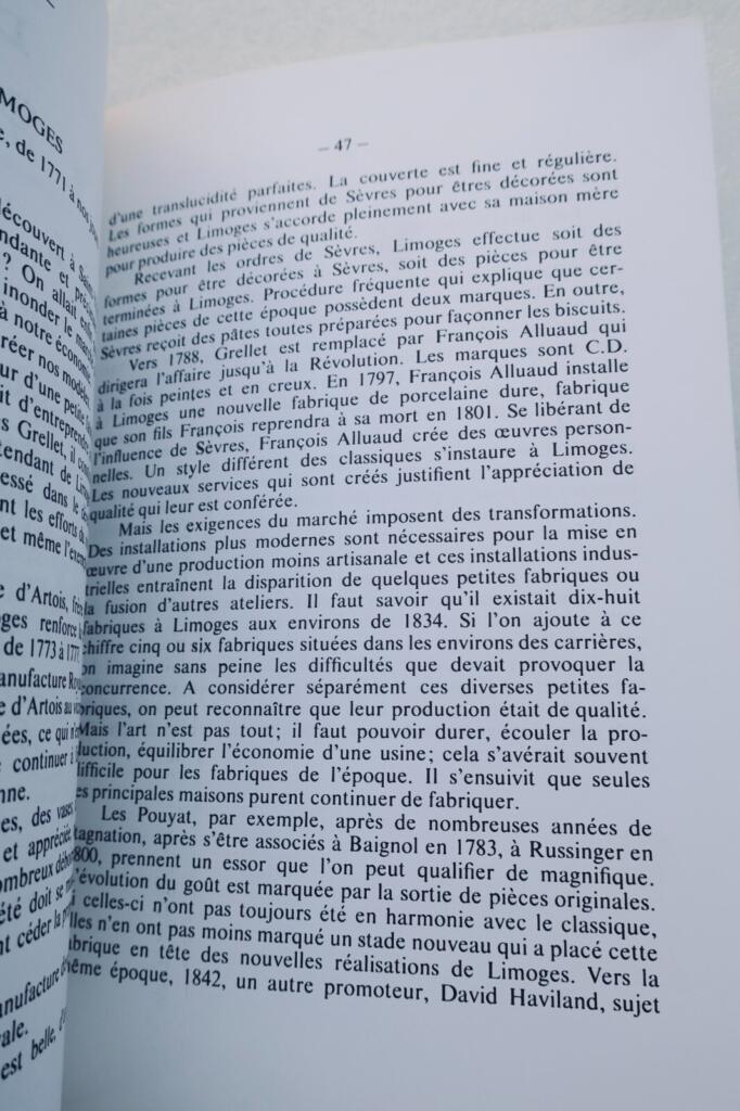 フランスの磁器の印とサイン