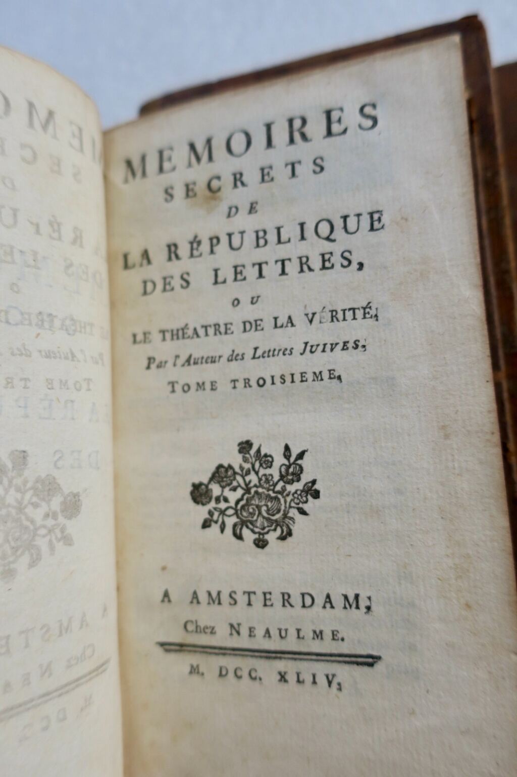 Mémoires secrets de la république des lettres ou le théâtre de la vérité