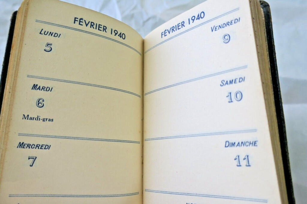 Mini calendrier agenda bijou 1940