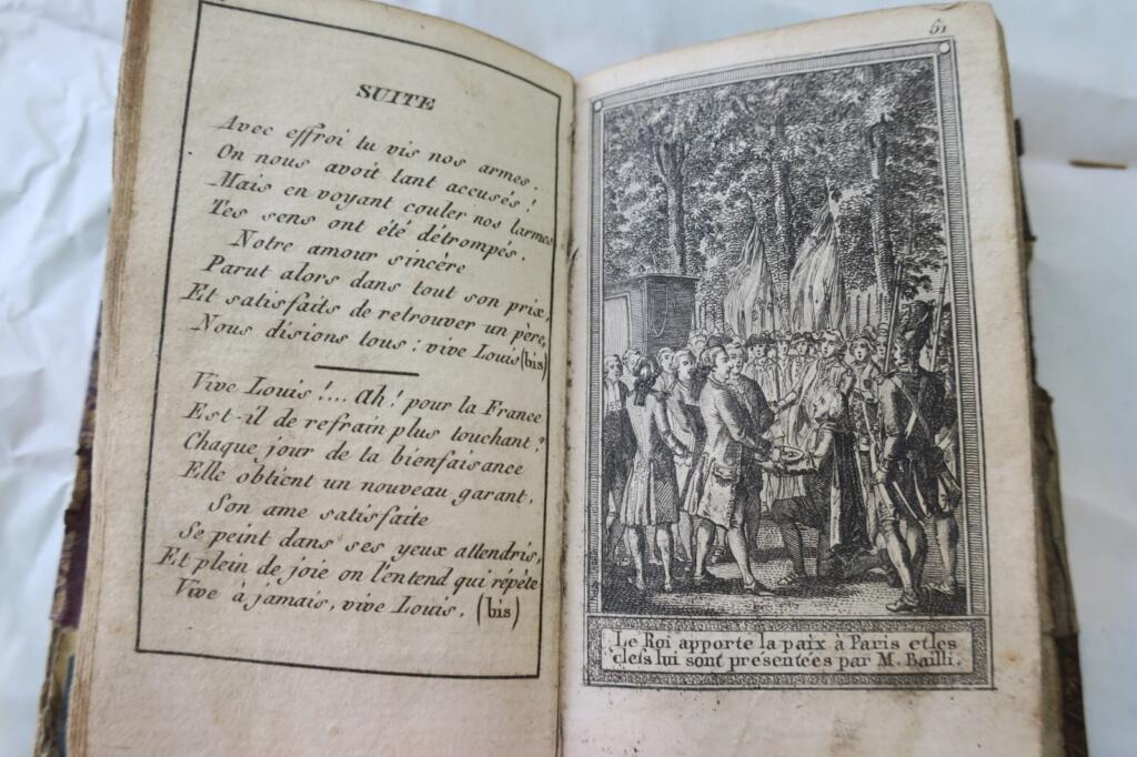 Mini révolution Époques les plus intéressantes Révolutions de Paris ou le Triomp