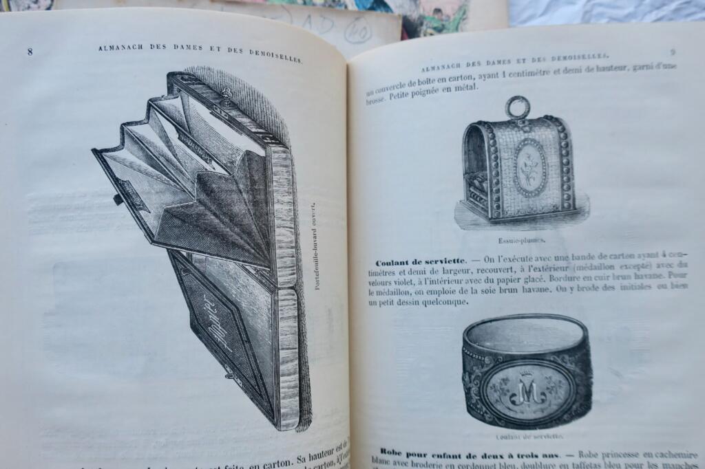 54-jährige komplette Sammlung von Damenalmanachen