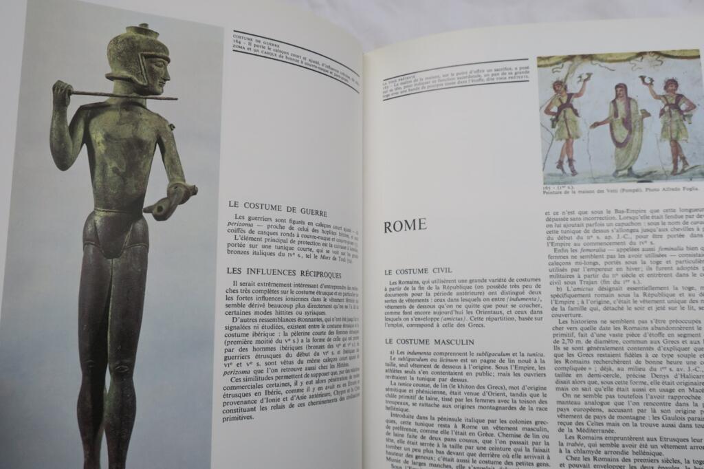Mode Histoire du costume en Occident de l&rsquo;Antiquité à nos jours 1983