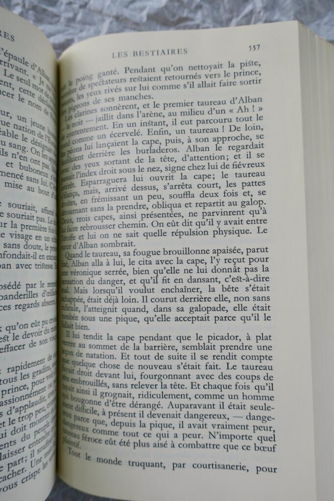 Complete novels and non-theatrical works