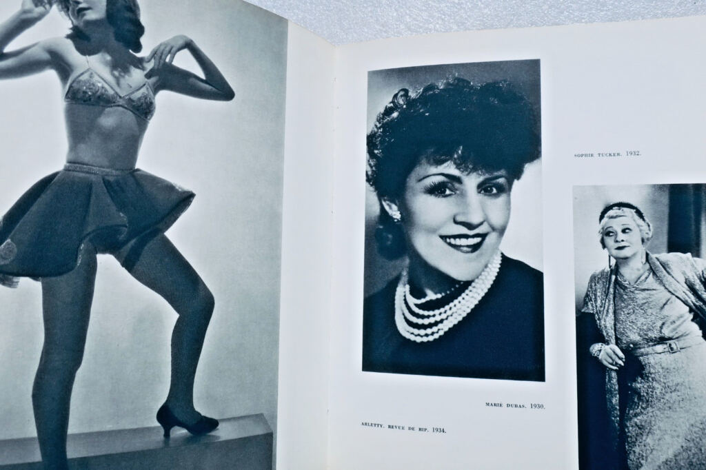 Music-Hall. A History of the folies du