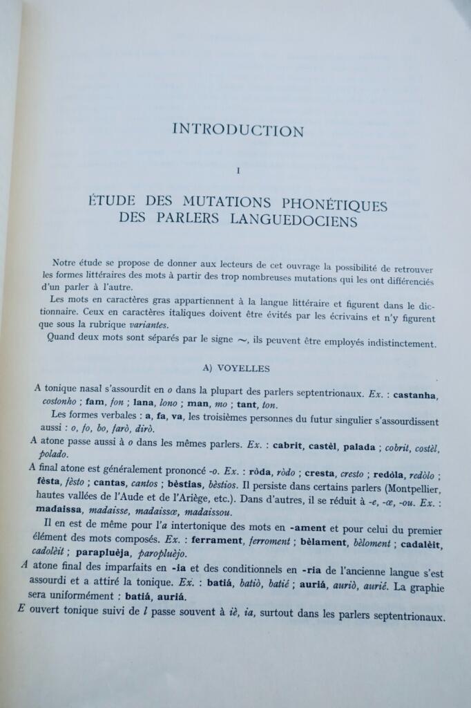 Occitan-French Dictionary based on Languedocian dialects