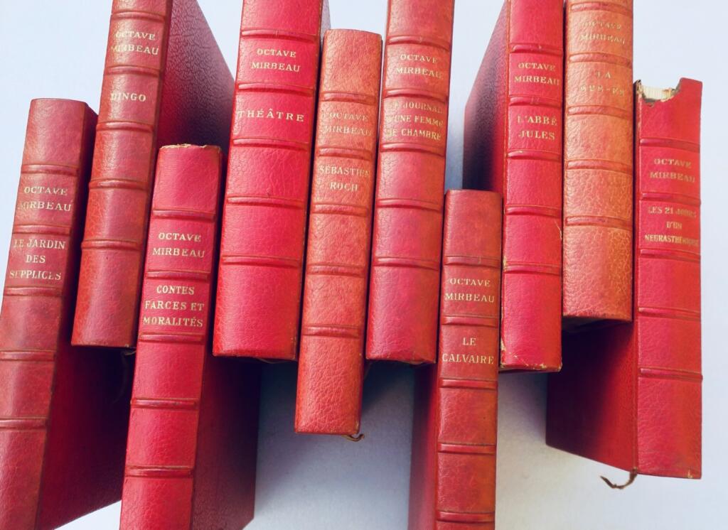 Complete Works National Edition with period illustrations