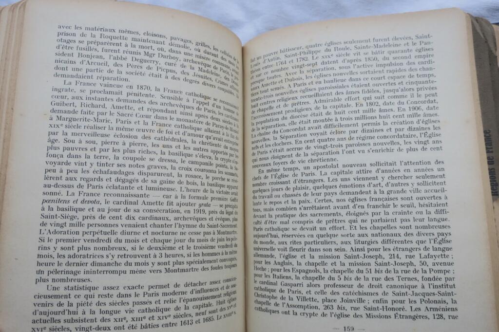1931 Paris guide and directory