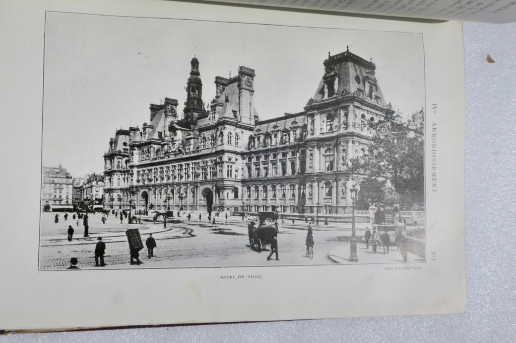 Paris LA VILLE LUMIERE. Anecdotes et documents historiques, ethnographiques 1909