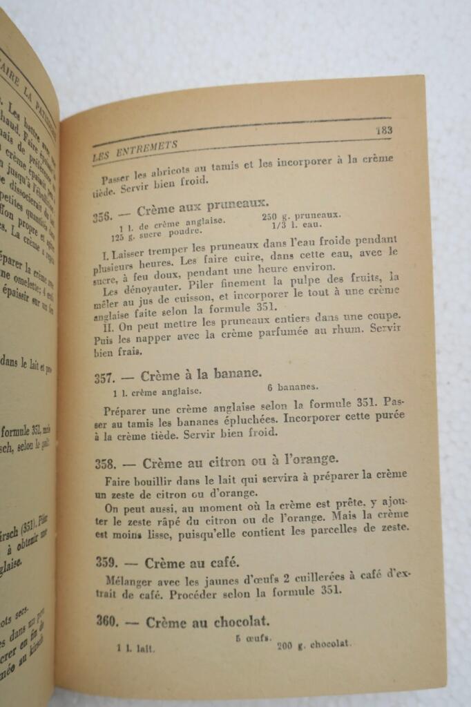 Klassischer französischer Backführer der 1950er