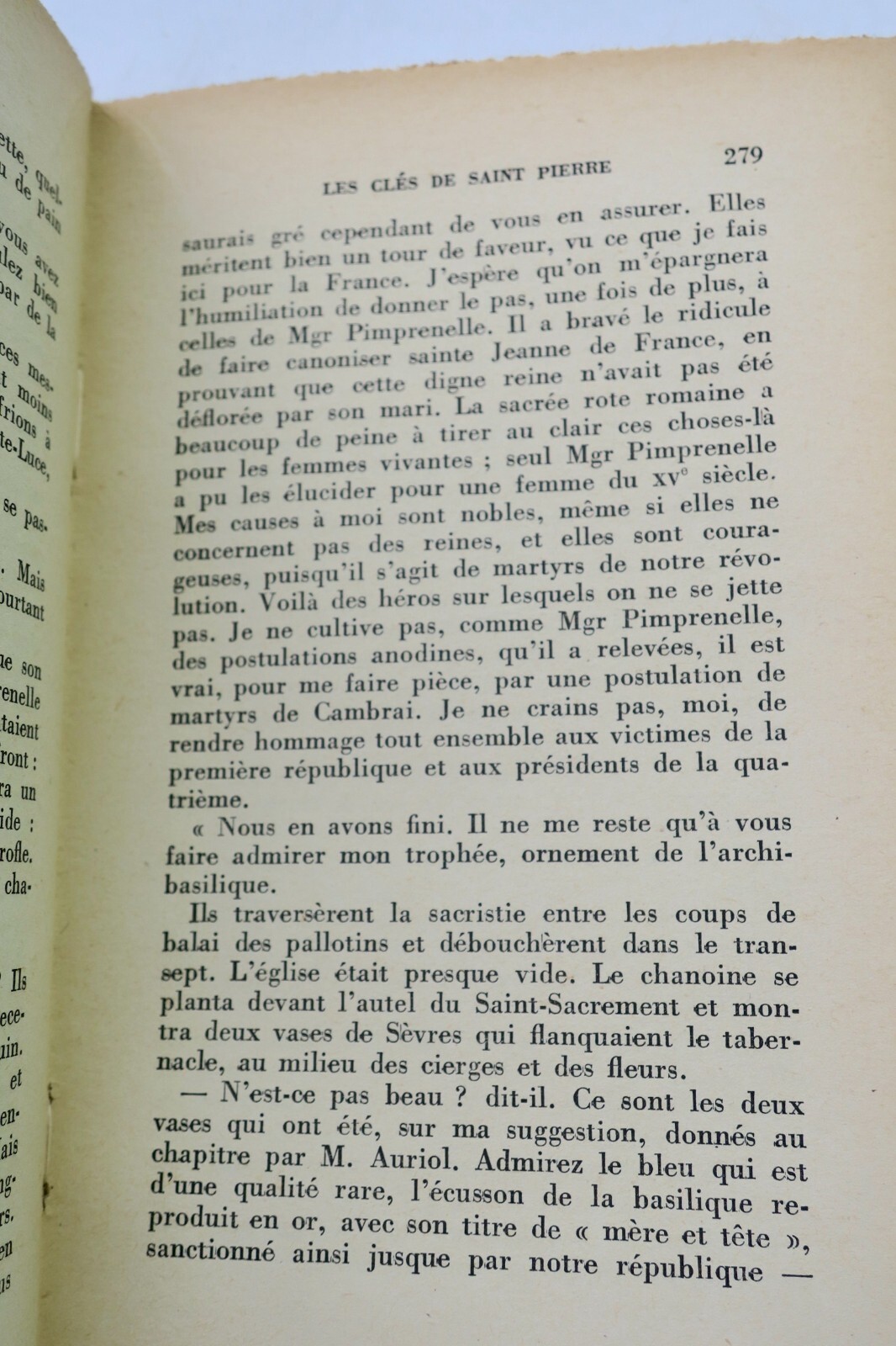 Roger Peyrefitte’s Saint-Pierre Keys with inscription - Image 5