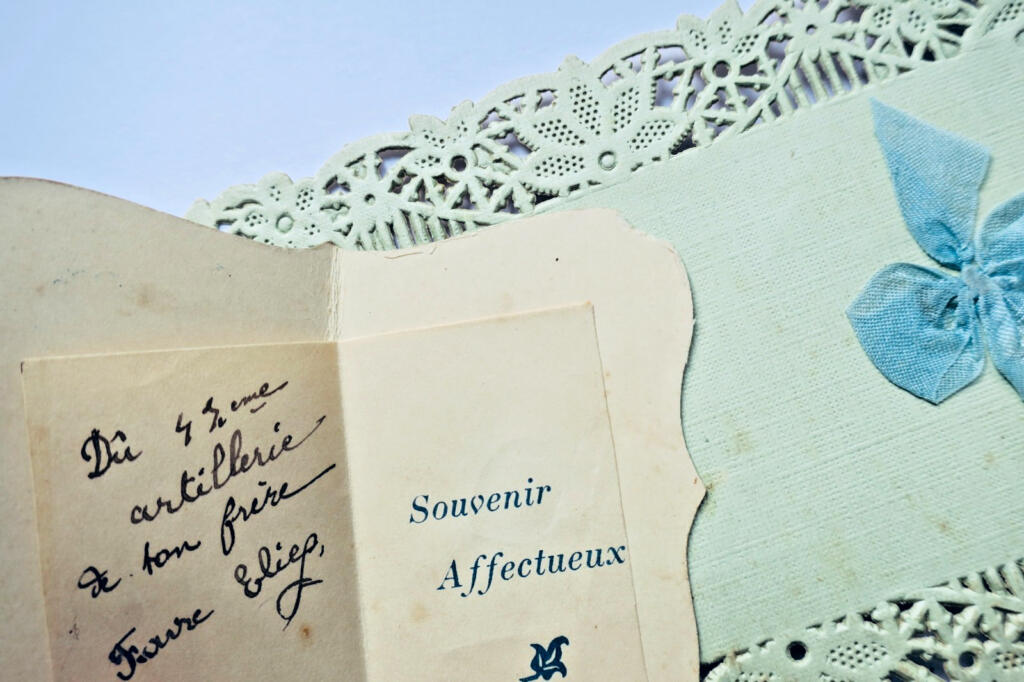 Porte Bonheur carte à volet