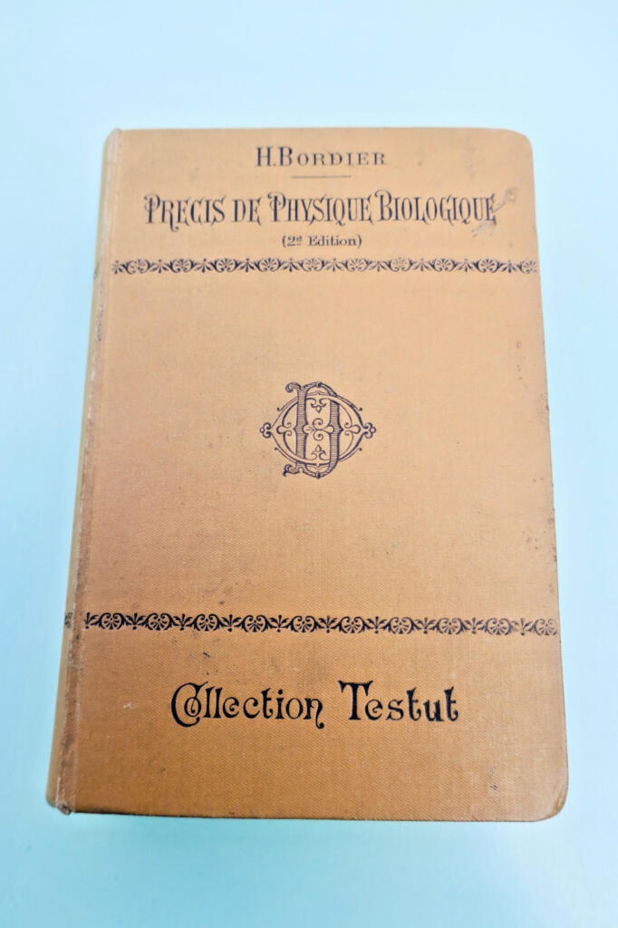 Précis de physique biologique 1903