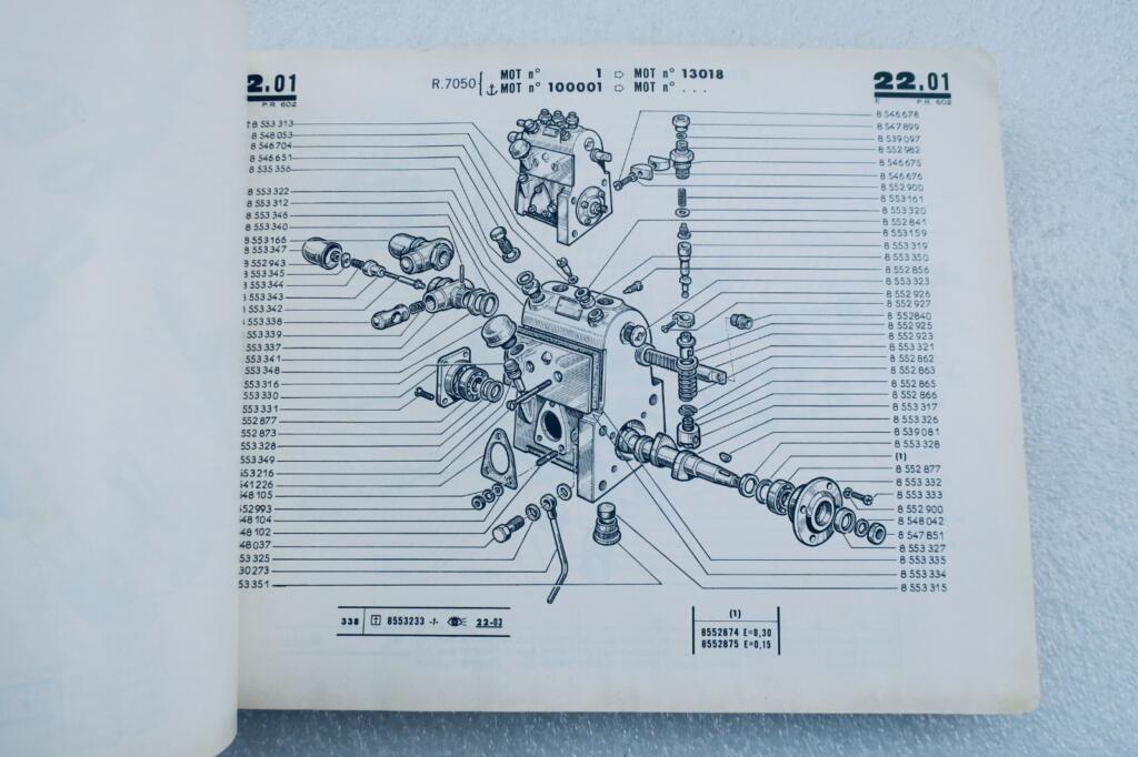 Renault Motoculture Catalogue pièces rechanges détachées R 7050 P.R. 602