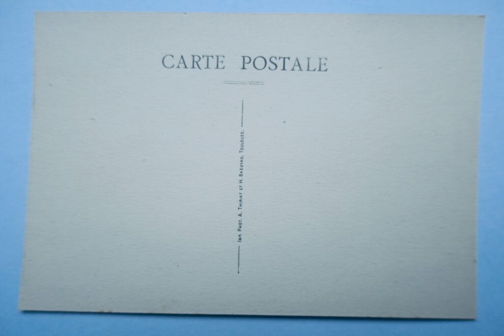 Séverac le Château rue des douves TABAC CHAUSSURES Aveyron