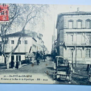 STE-FOY-LA-GRANDE - La Place des Victoires et la Rue de la République
