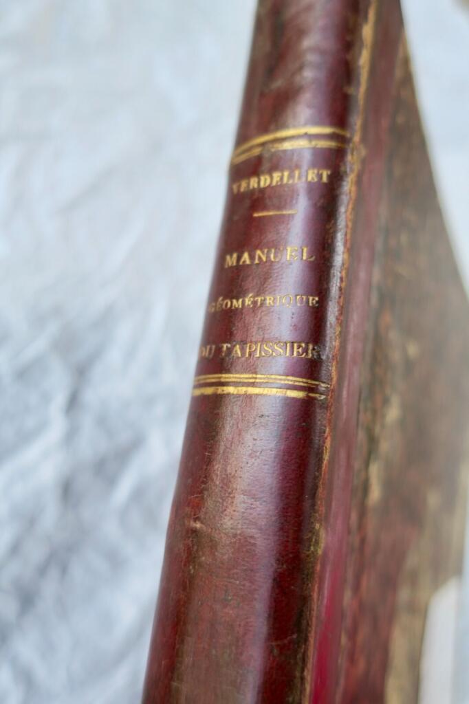 Geometric Manual for Upholsterers