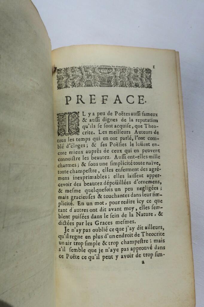 提奥克里图斯田园诗的翻译