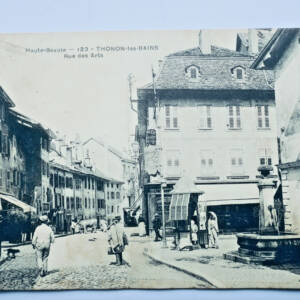 Thonon Les bains rue des arts