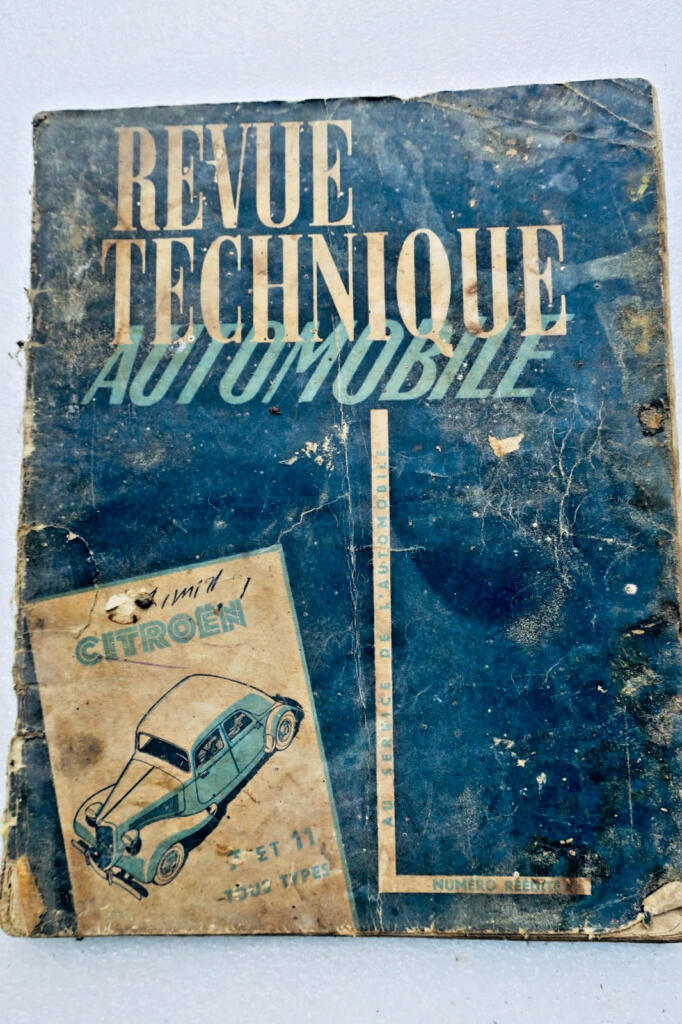 シトロエン・トラクシオン・アヴァン技術解説書 1953
