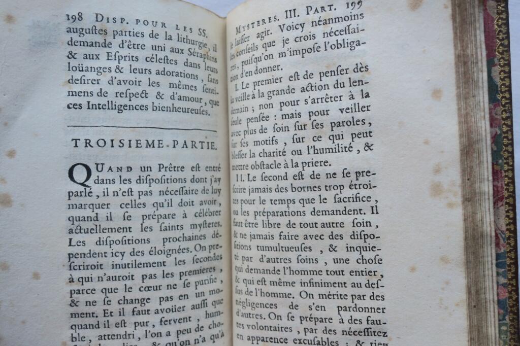 Traittez sur la prière publique et sur les dispositions pour offrir 1713