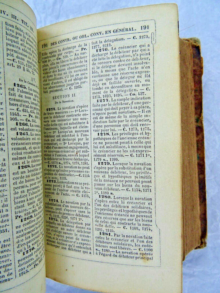 French Legal Codes with Official Comparative Analysis