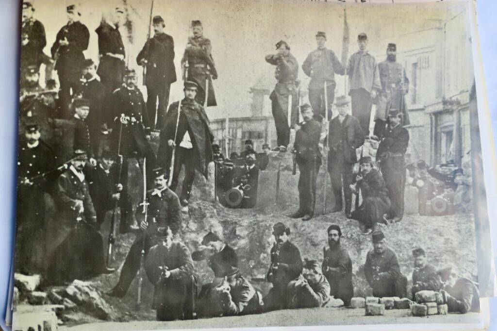 The Paris Commune Through Daily Political Coverage