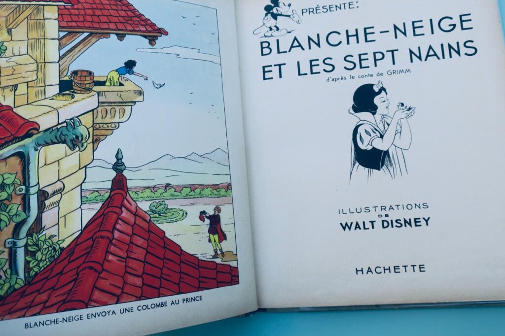 Mickeys Präsentation: Schneewittchen und die sieben Zwerge