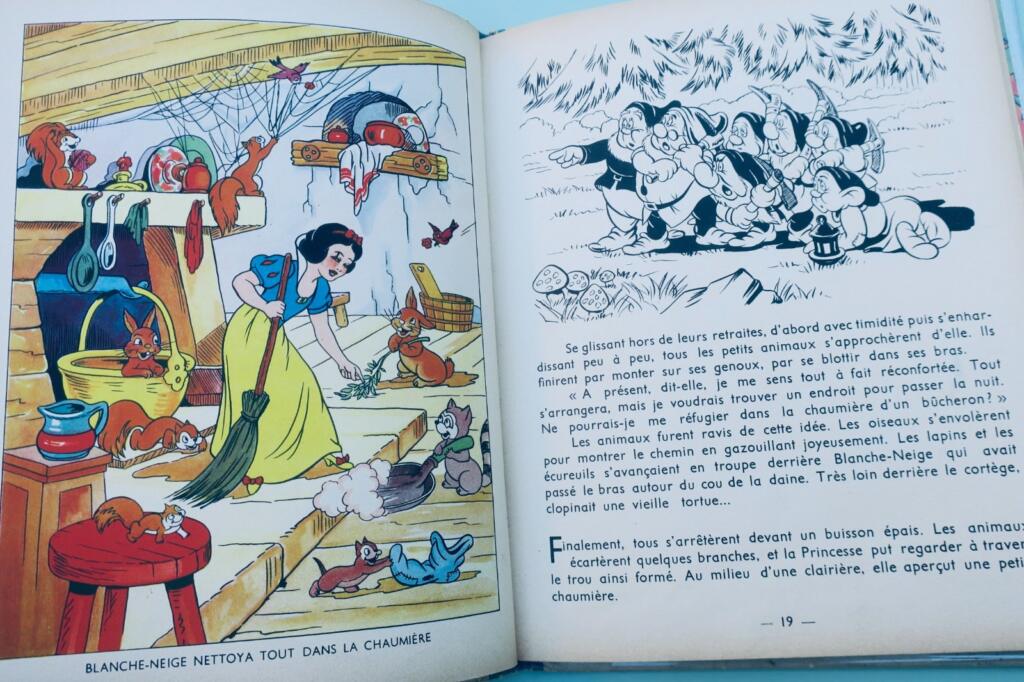 Mickeys Präsentation: Schneewittchen und die sieben Zwerge