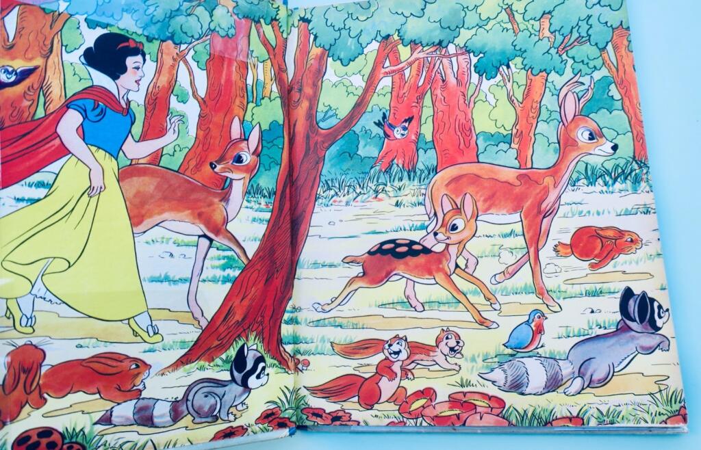 Mickeys Präsentation: Schneewittchen und die sieben Zwerge