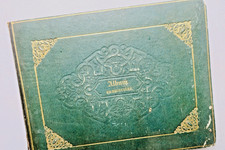 Album lyrique composé de Douze Romances Chansonnettes & Nocturnes.