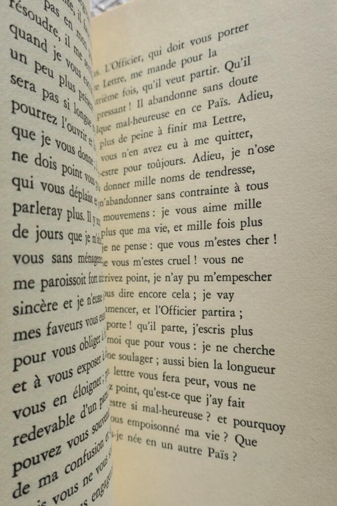 Passionate correspondence of a Portuguese nun