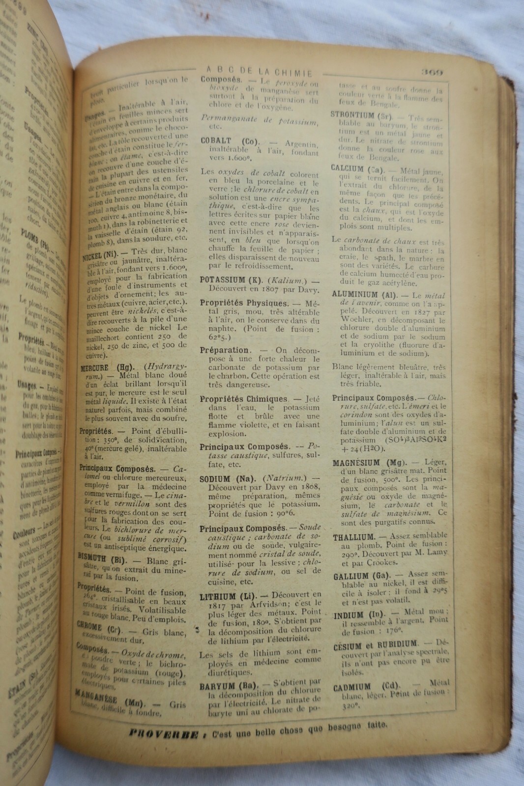 Practical Life Encyclopedia<span class="lla-card-orig-wrap"><span class="lla-card-orig">❦ Almanach Hachette : petite encyclopédie populaire de la vie pratique 1899</span></span> - La Librairie Antique