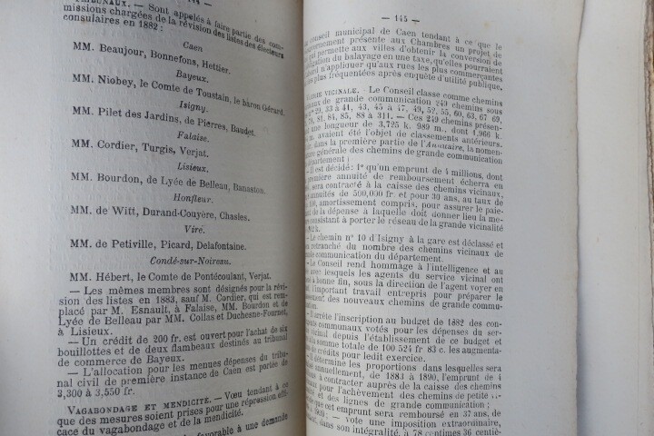 Verwaltungsjahrbuch von Calvados<span class="lla-card-orig-wrap"><span class="lla-card-orig">❦ Annuaire administratif du département du Calvados 1883</span></span> - La Librairie Antique