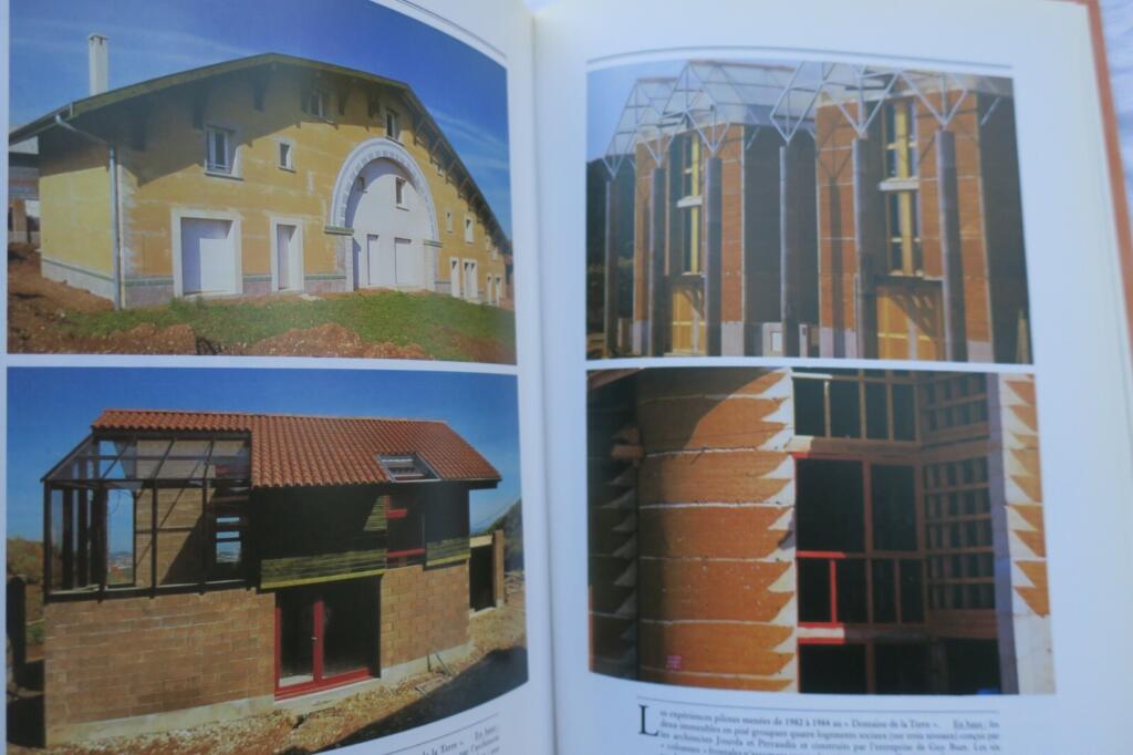Exploring Earth Architecture