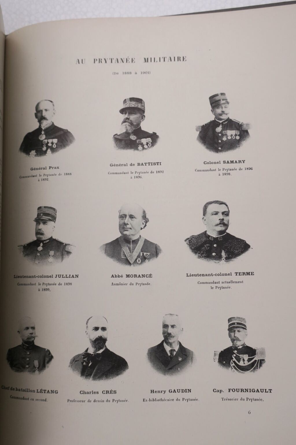 Französisches Armeejahrbuch 1901 mit Widmung