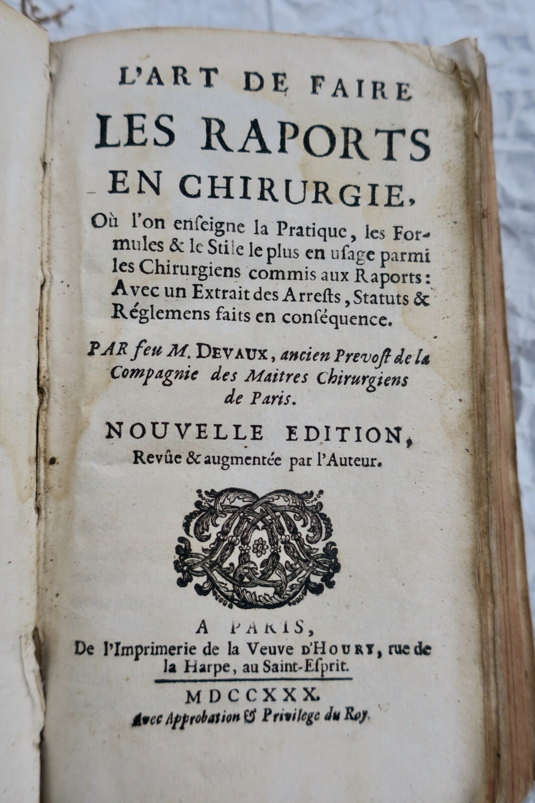 Praxis chirurgischer Gutachten und Formulare<span class="lla-card-orig-wrap"><span class="lla-card-orig">❦ Art de faire les raports en chirurgie où l’on enseigne la pratique..1730</span></span> - La Librairie Antique