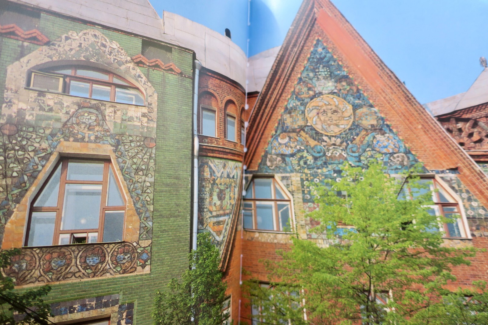 Exploring Russian Art Nouveau - Image 8