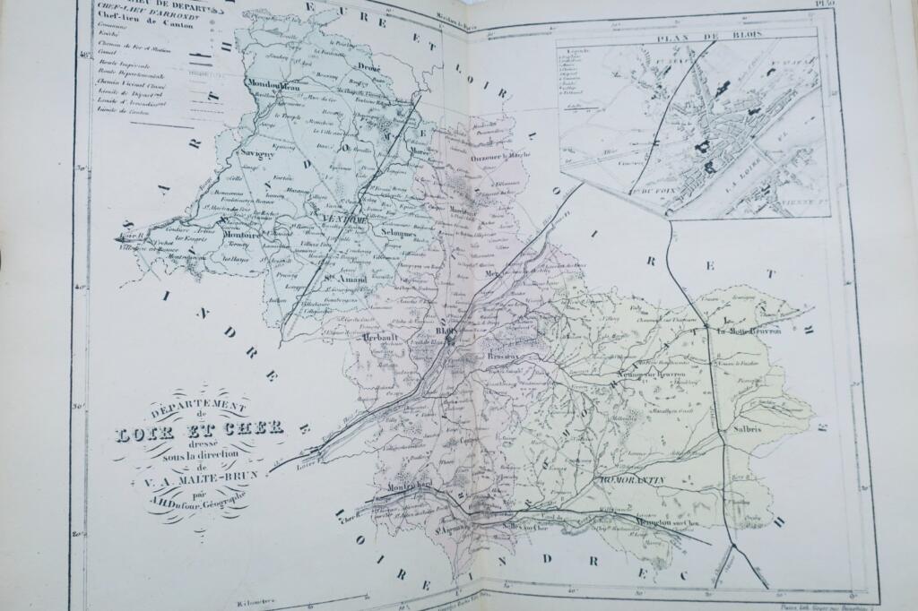 Illustrierter Atlas von Frankreich mit 92 Karten