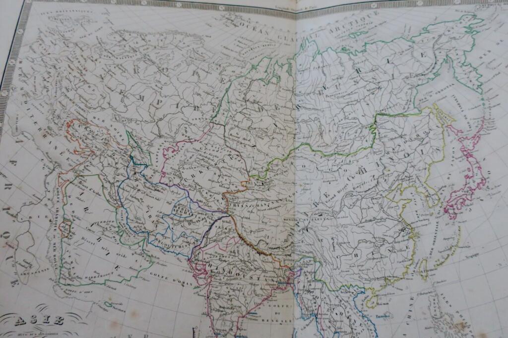 Historical Atlas with period maps for educational use