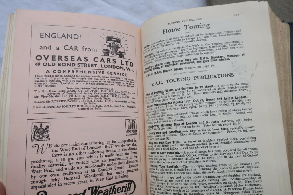 Motor travel guide and practical handbook
